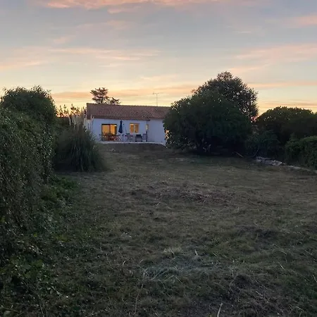 Agreable Maison Avec Jardin A 600m De La Plage. * La Cotiniere